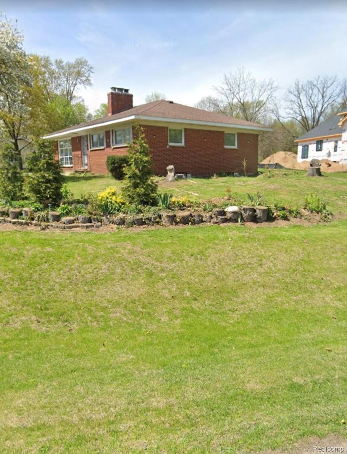 3443 Nichols Road