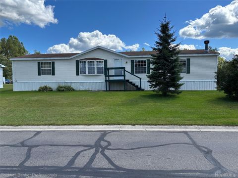 315 Orchard Cove Drive Otisville Village MI 48463