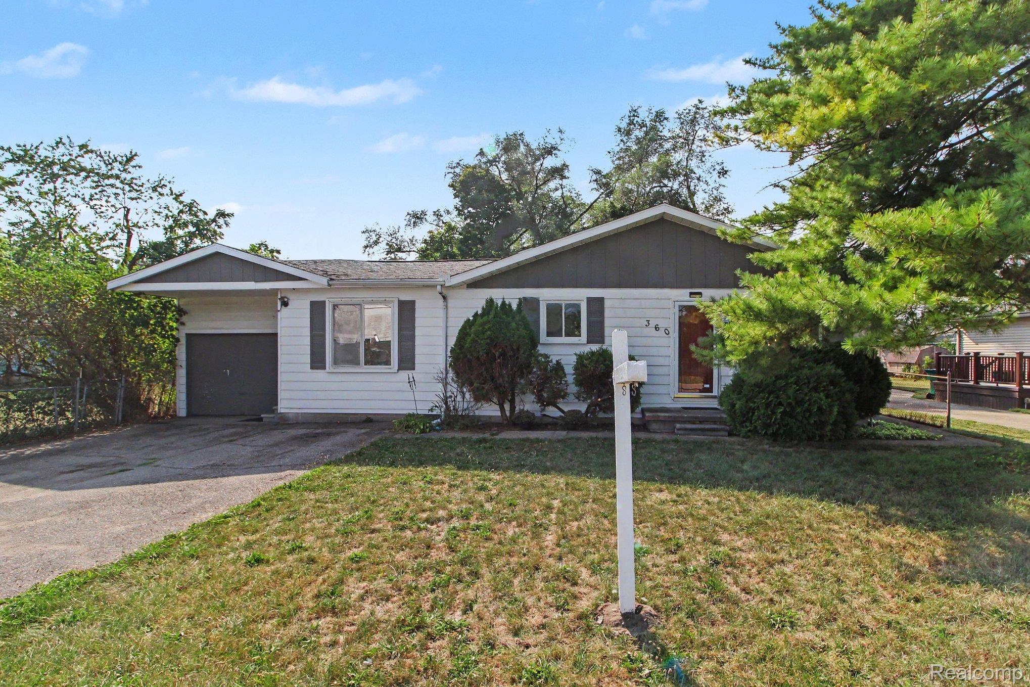 360 Woodlawn Avenue