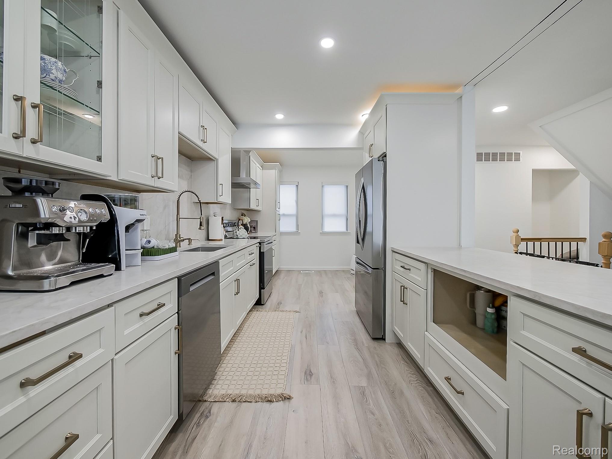 2957 MOON LAKE DR Drive