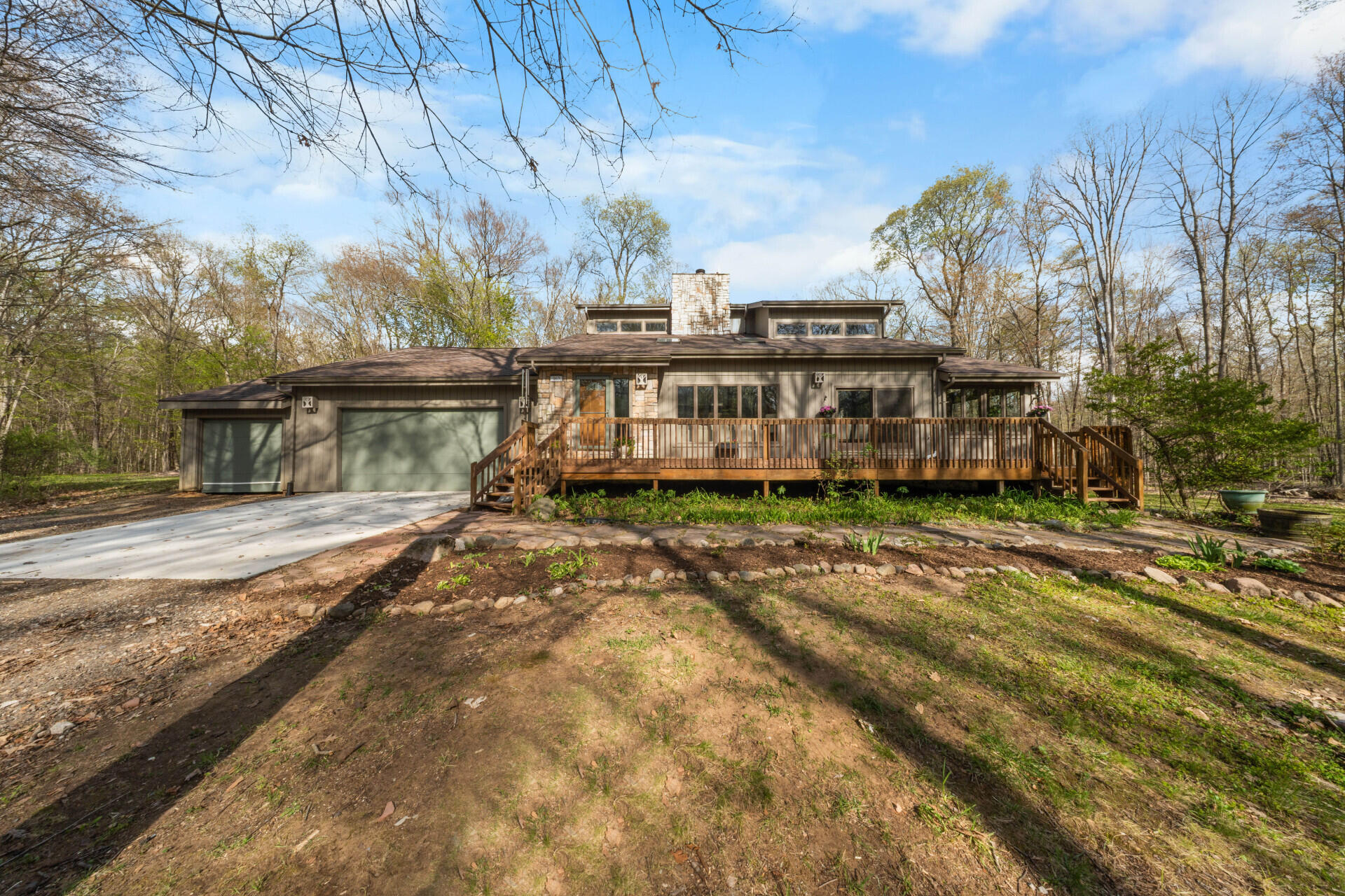 963 Peaceful Court