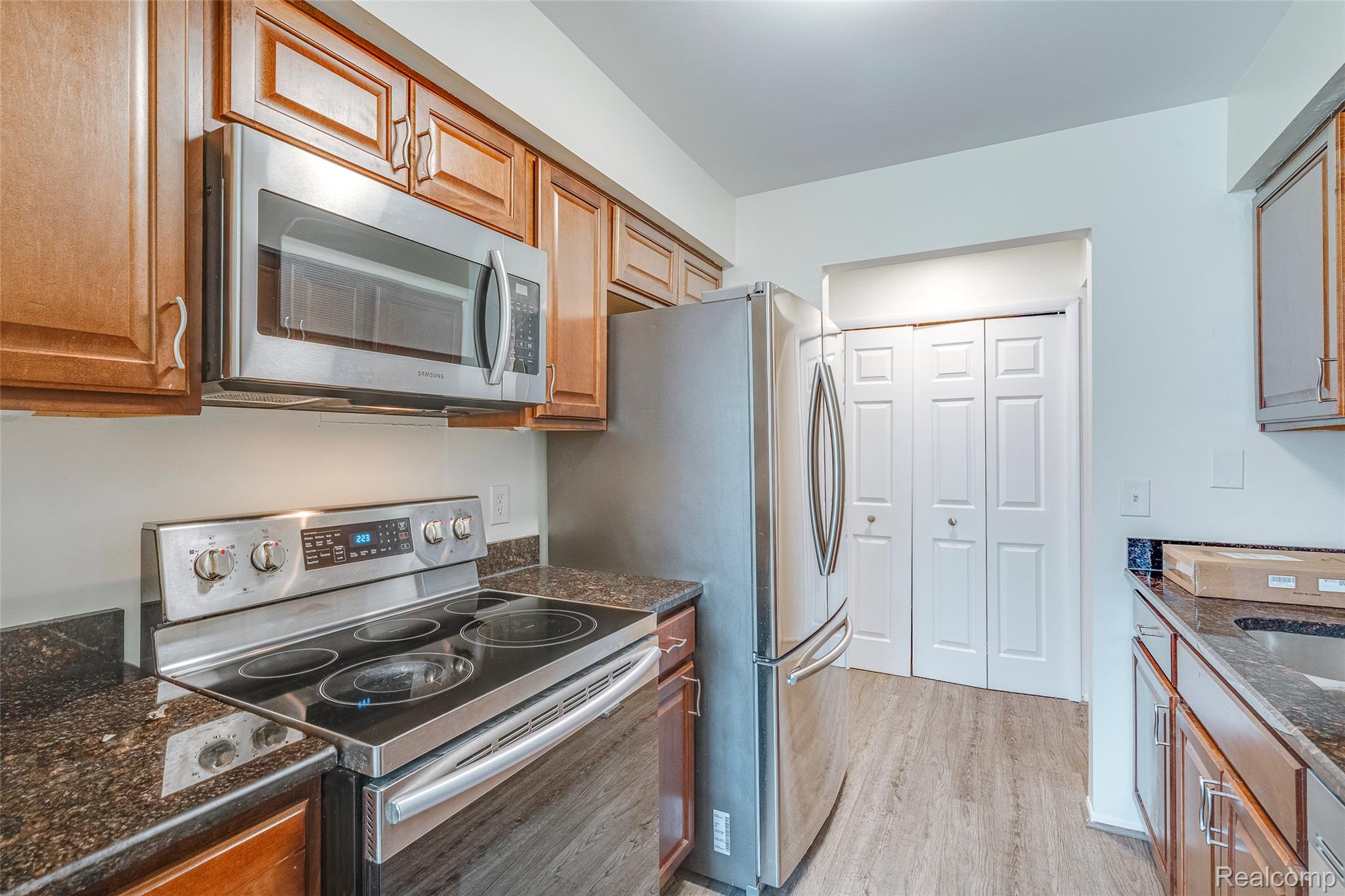 29860 W 12 Mile Road 604