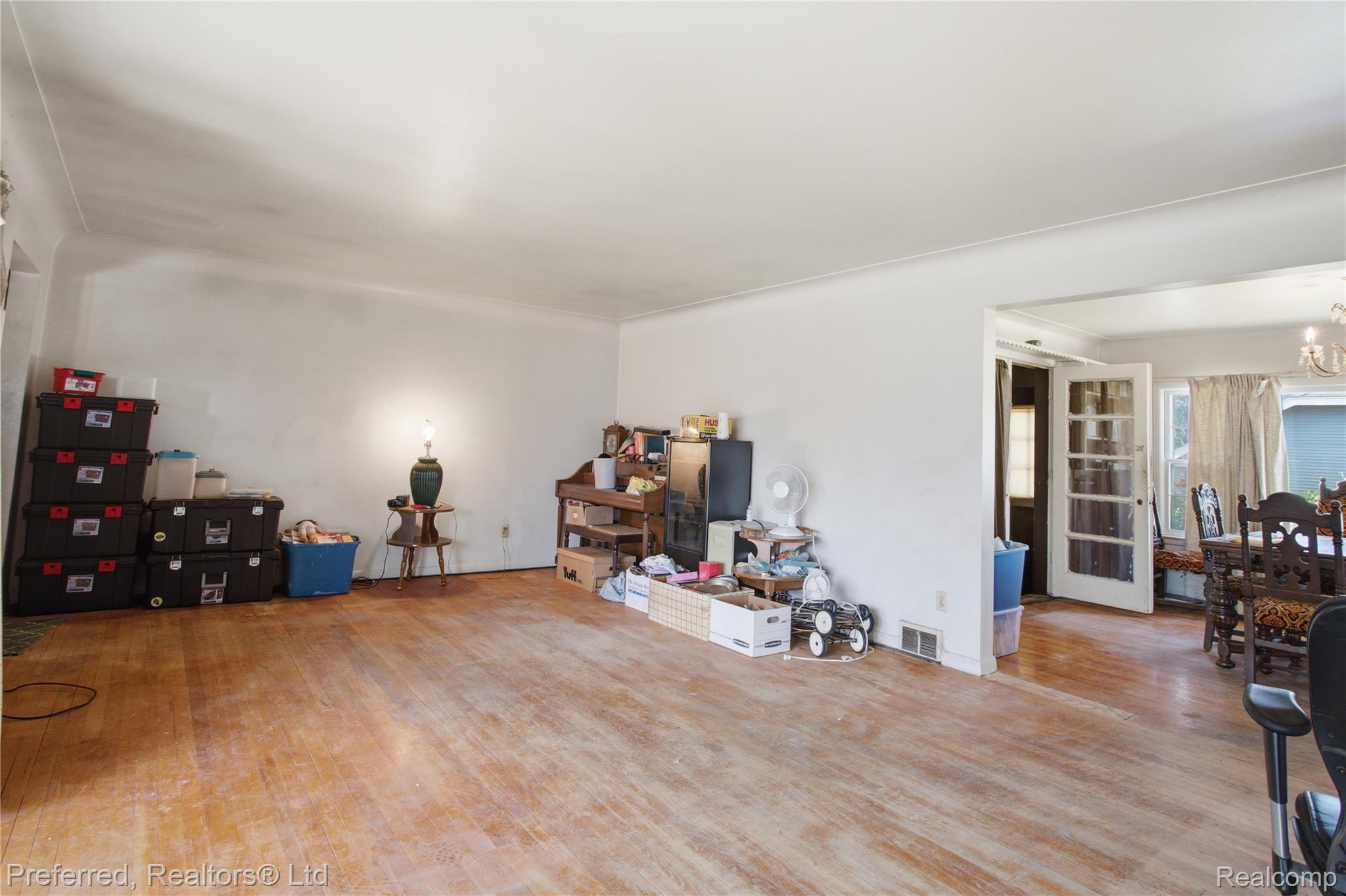 860 Palmer Street