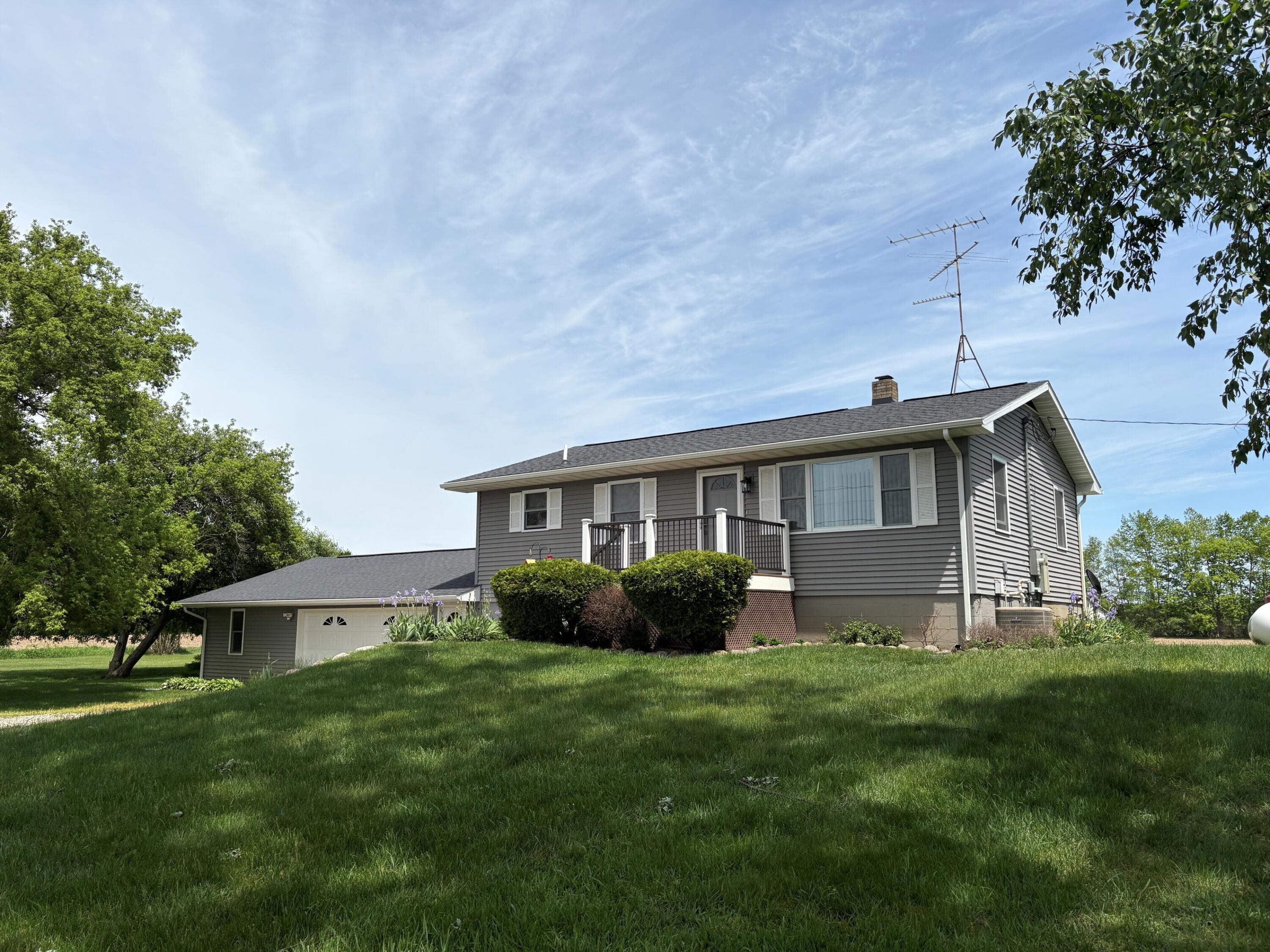 653 7th Street