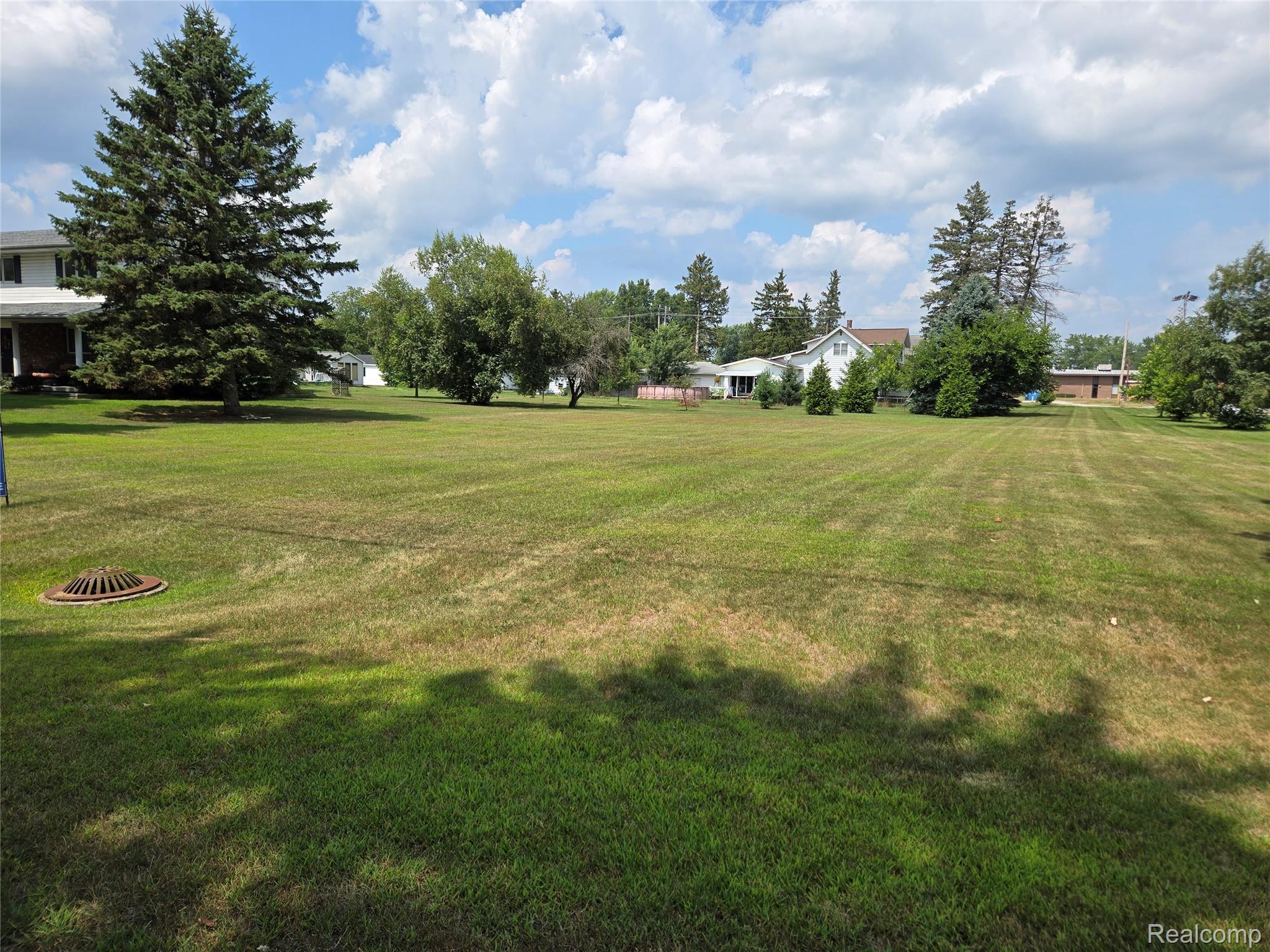 V/L W Liberty Street