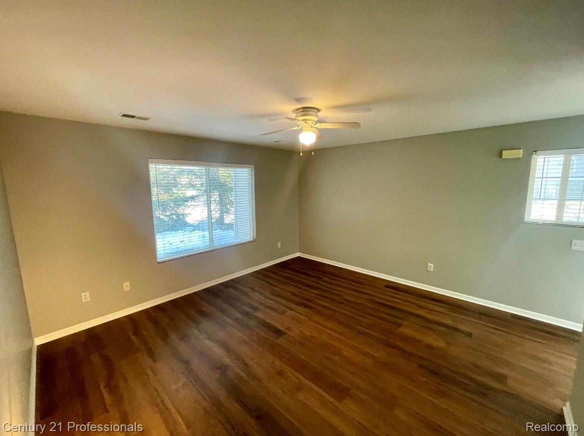 5046 Clintonville Pines Drive 13