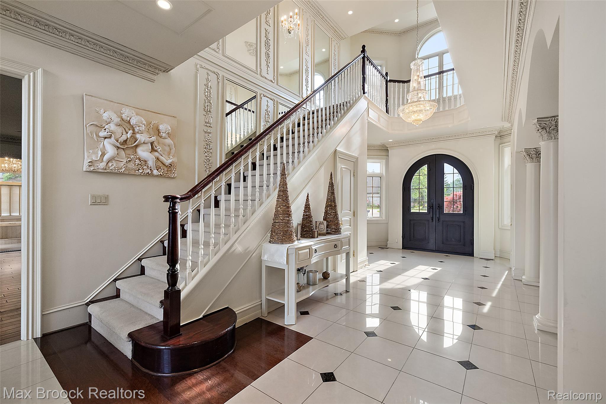 7428 Foxburg Court