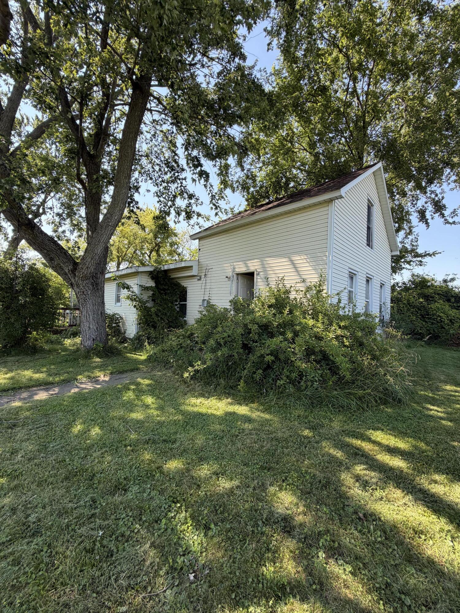18268 Three Oaks Road