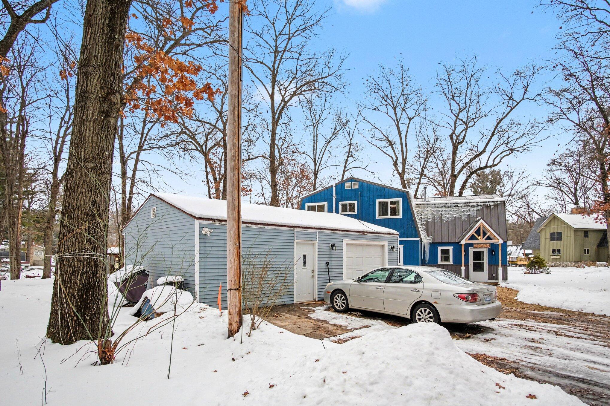 8752 Bills Lake Court