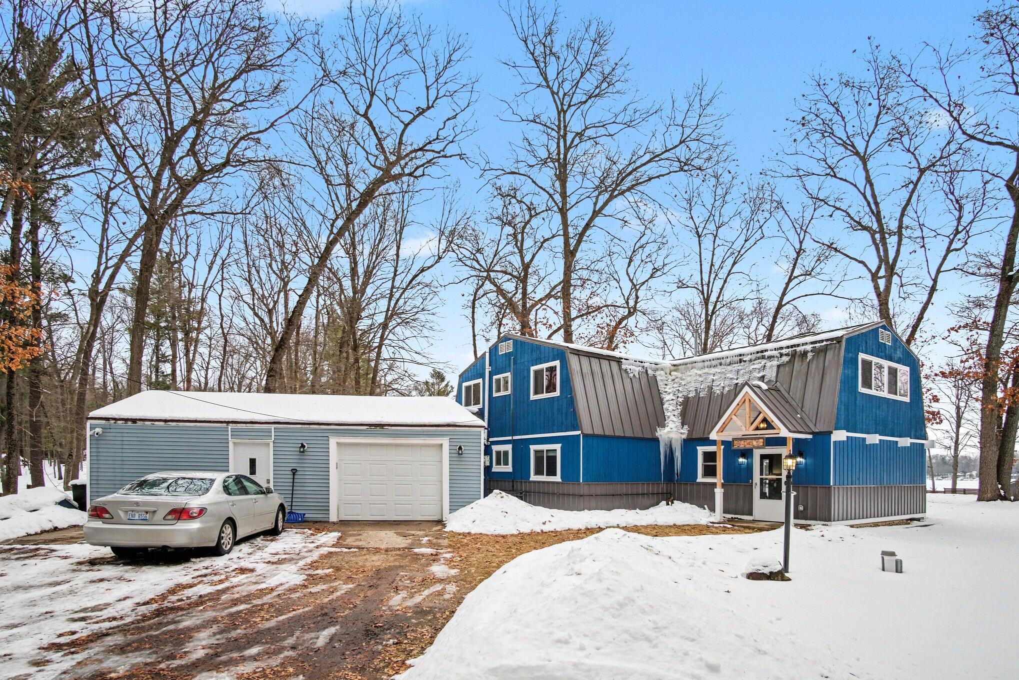 8752 Bills Lake Court