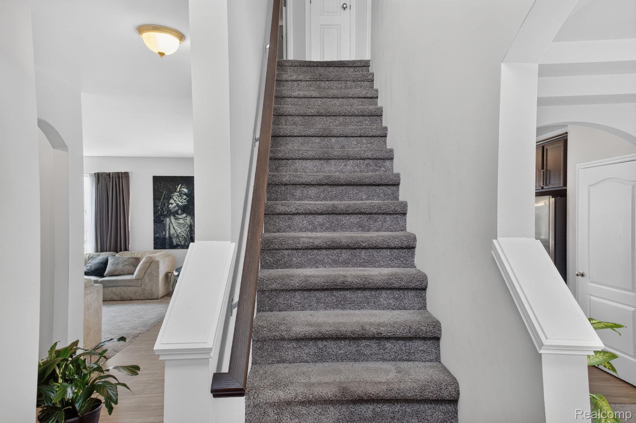 5168 Bradmore Lane