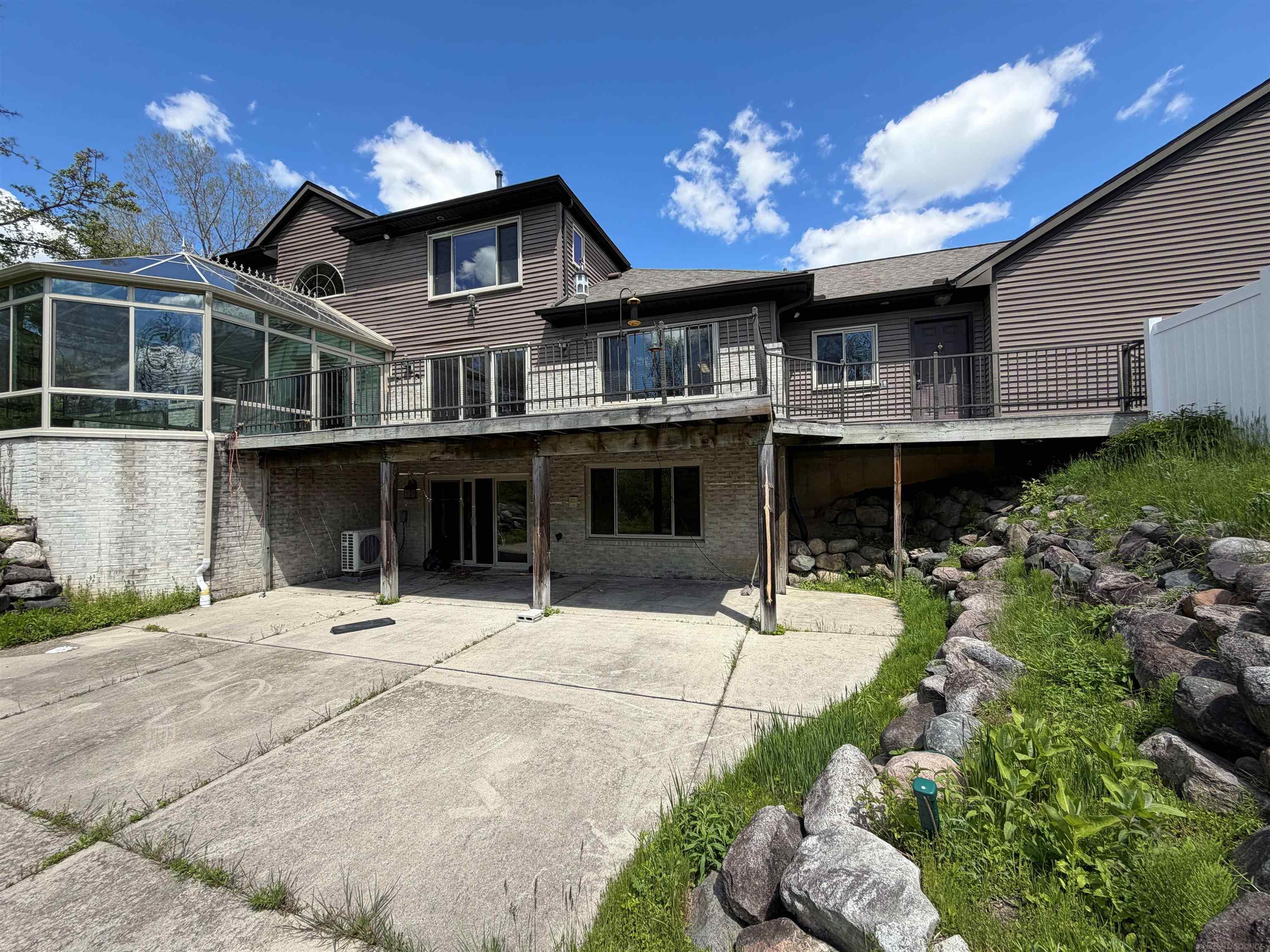 21707 Lilac Lane