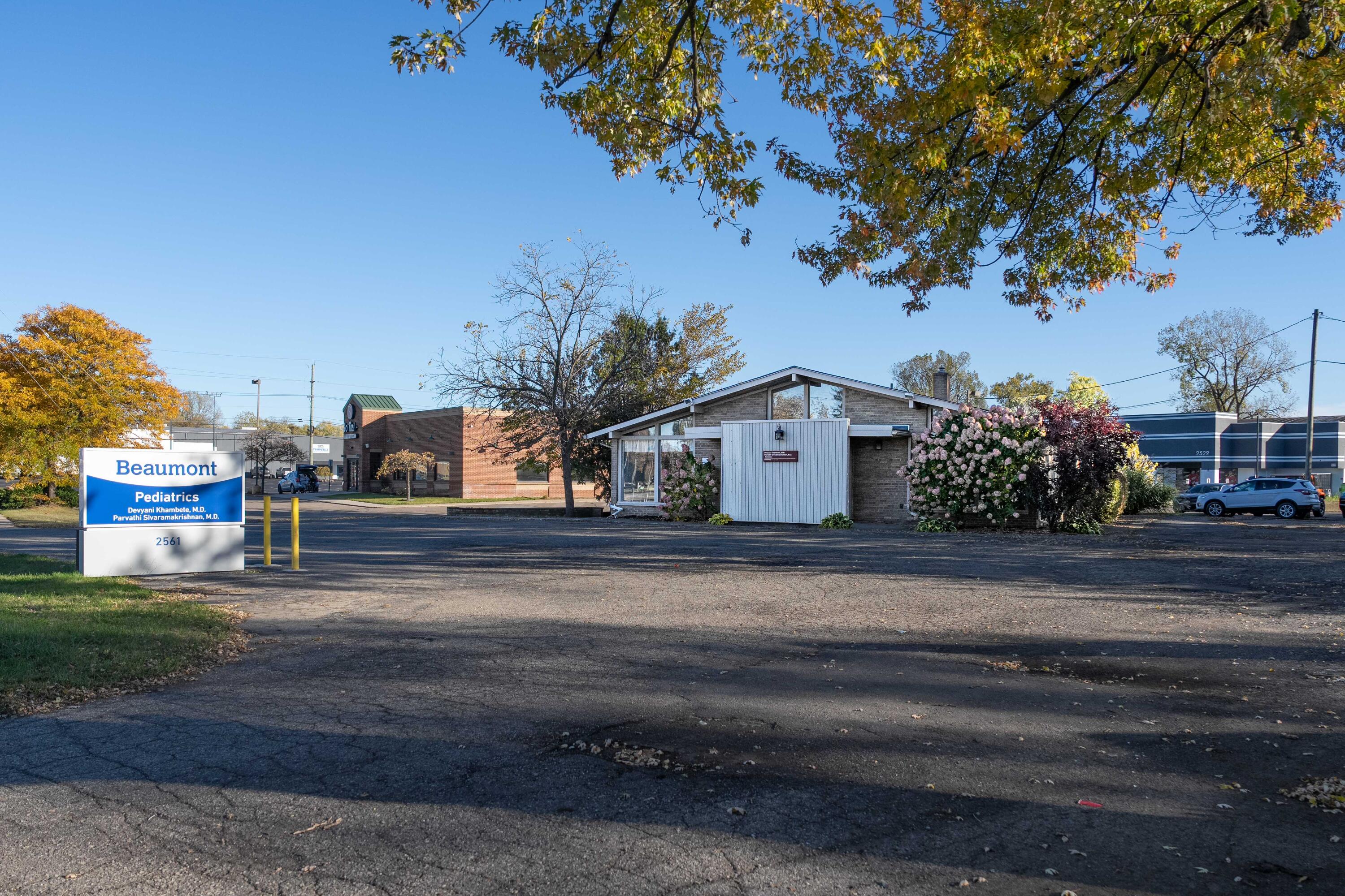 2561 Elizabeth Lake Road