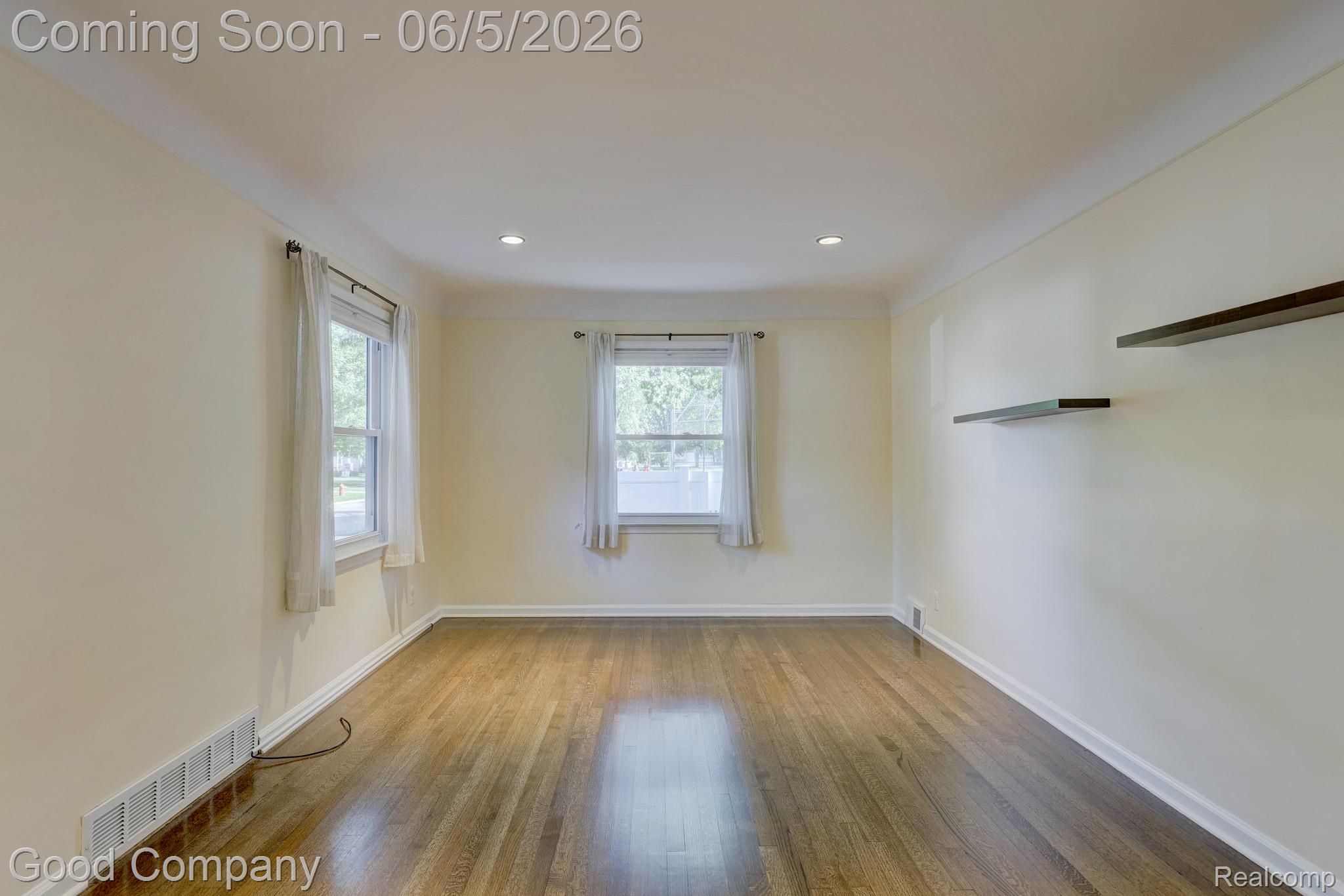 1218 Hoffman Avenue