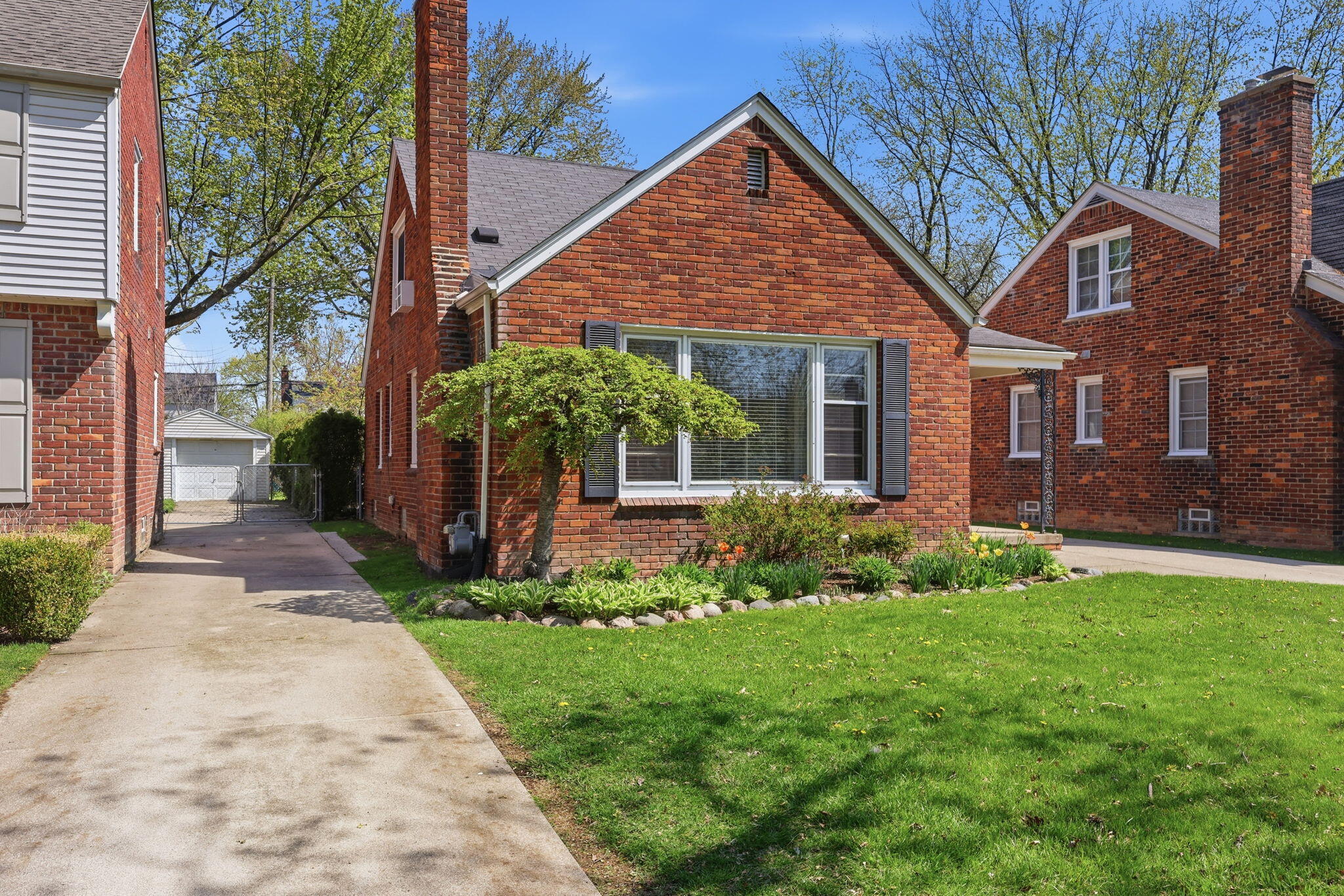 1882 Kenmore Drive
