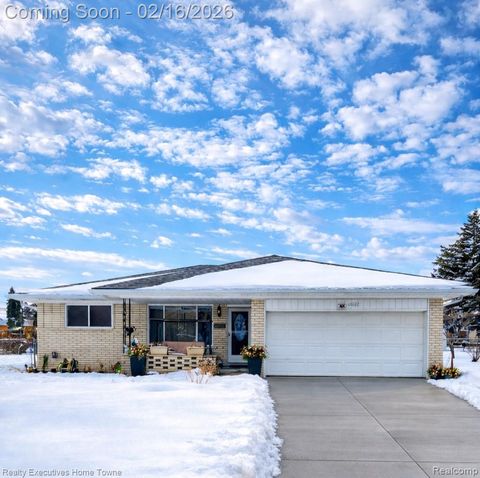 5012 Fleming Court Sterling Heights City MI 48310