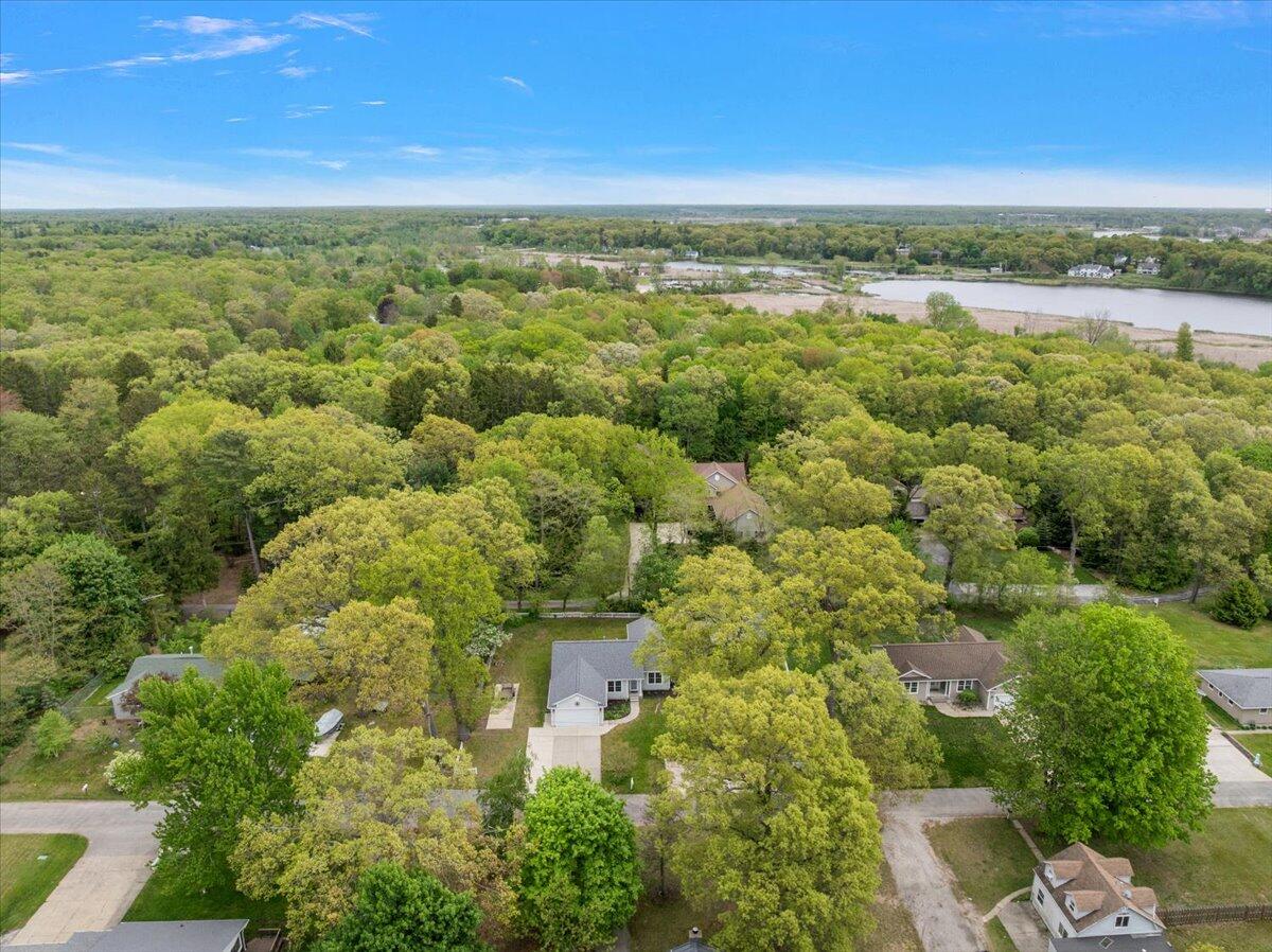 900 Andree Road
