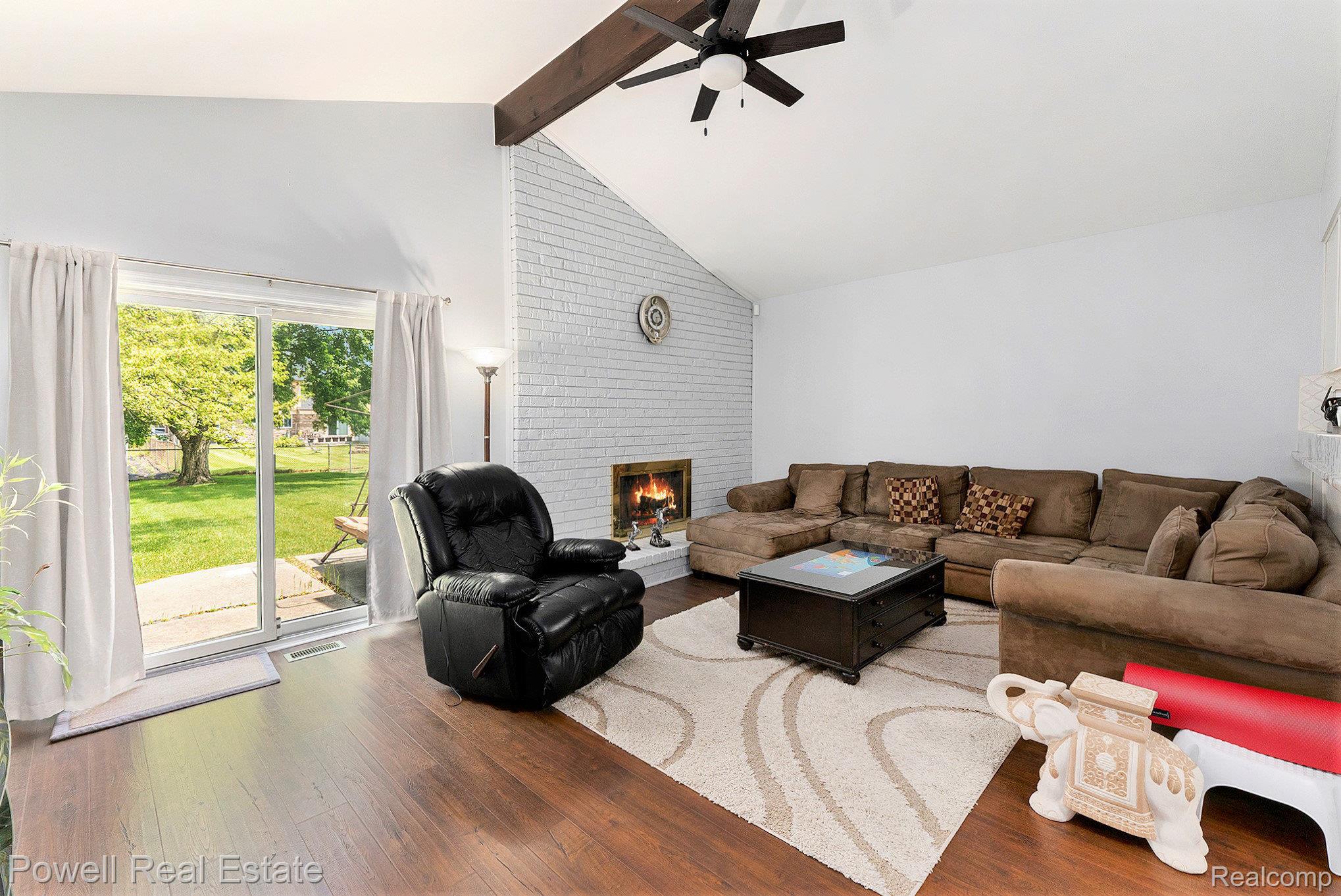 37296 Hacker Drive
