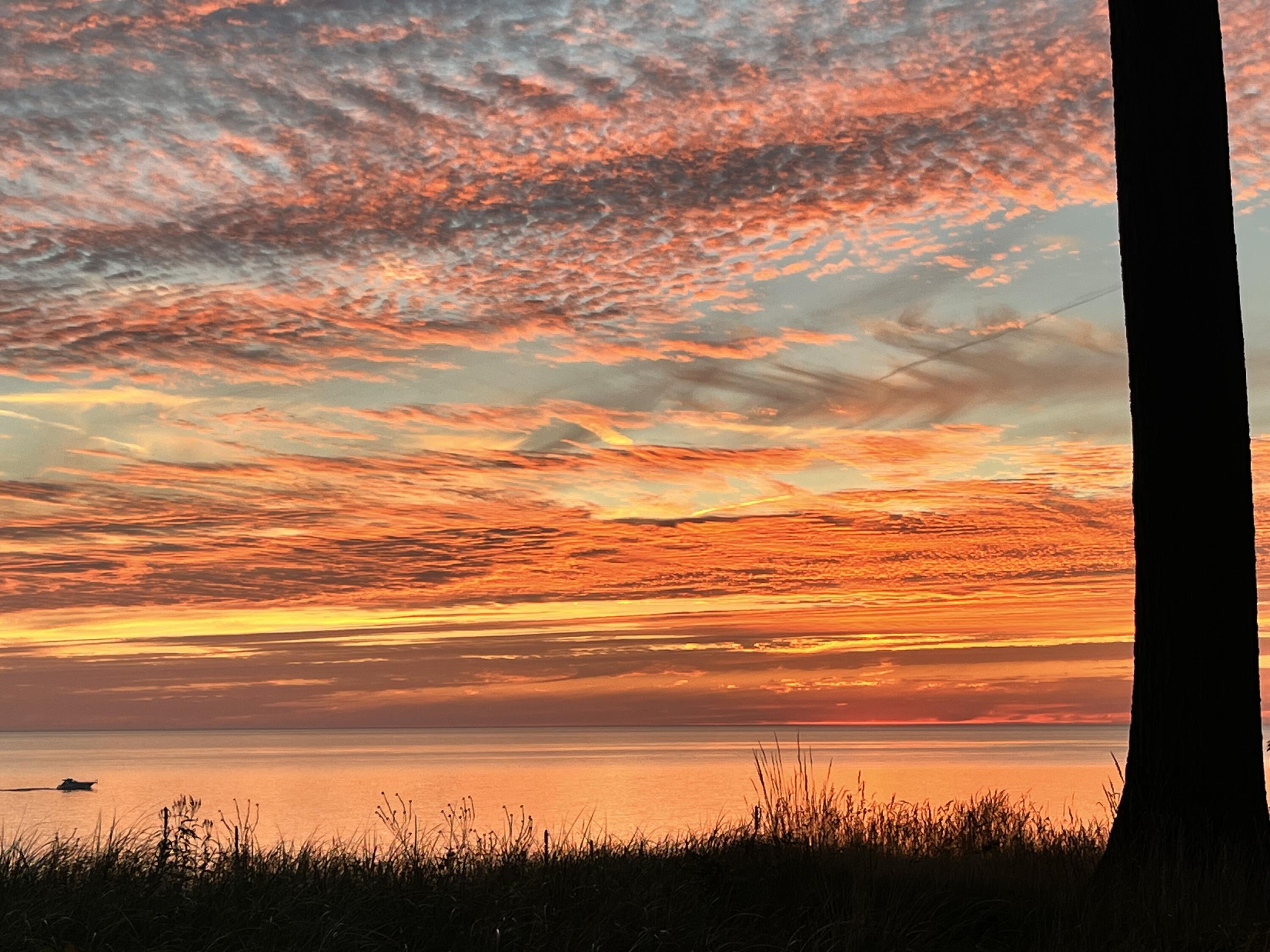 2526 Lakeshore Drive