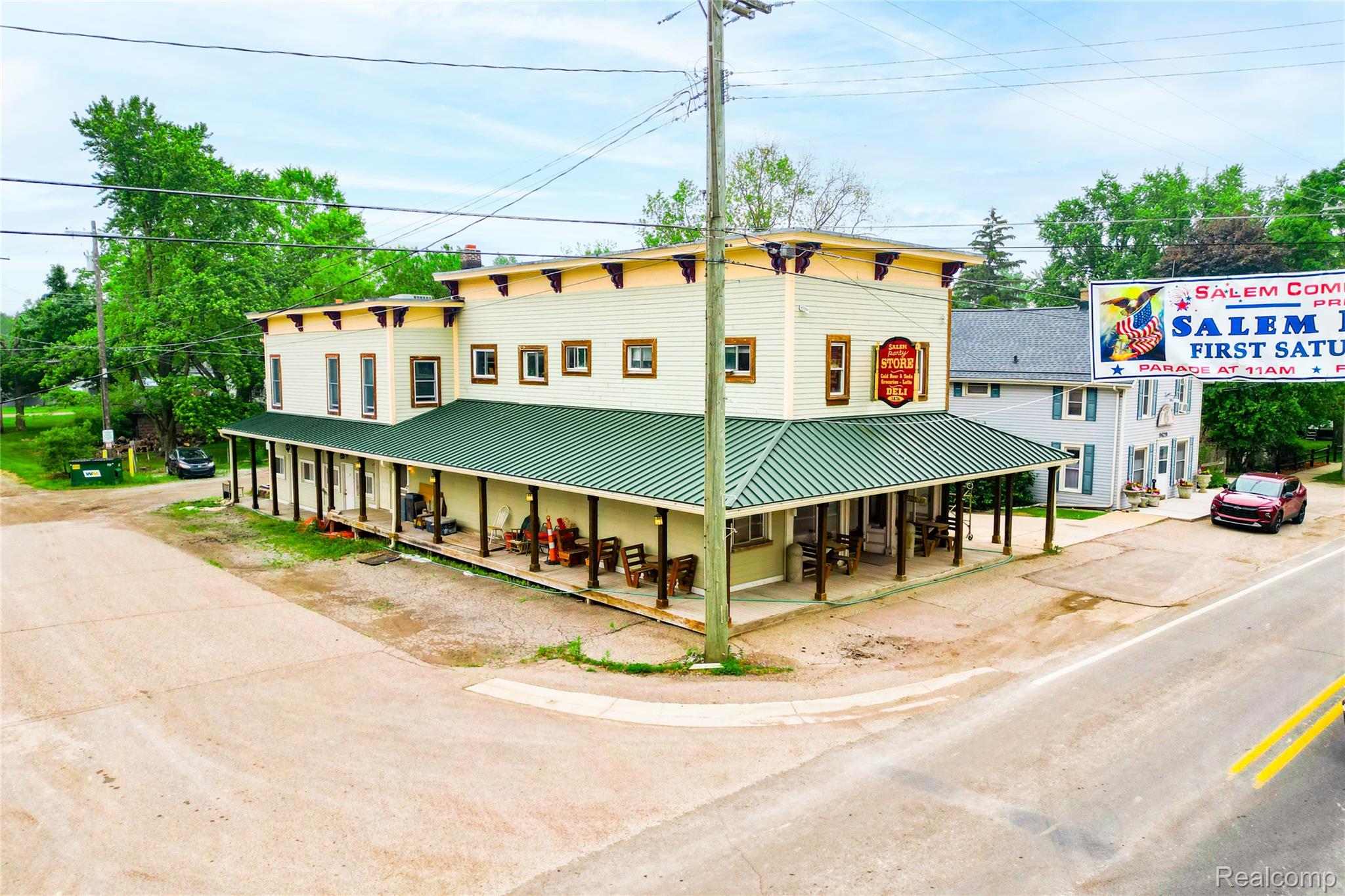 9607 6 Mile Road