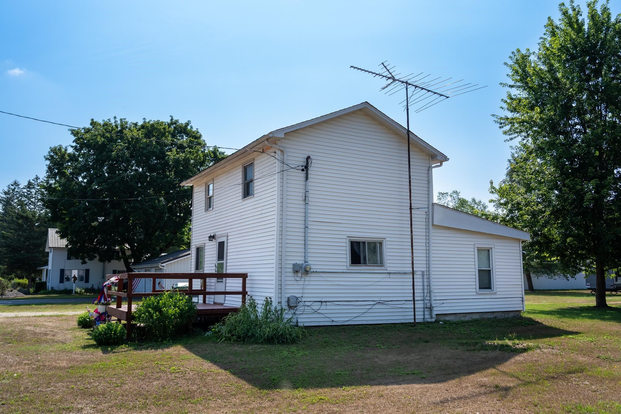 6285 Main Street