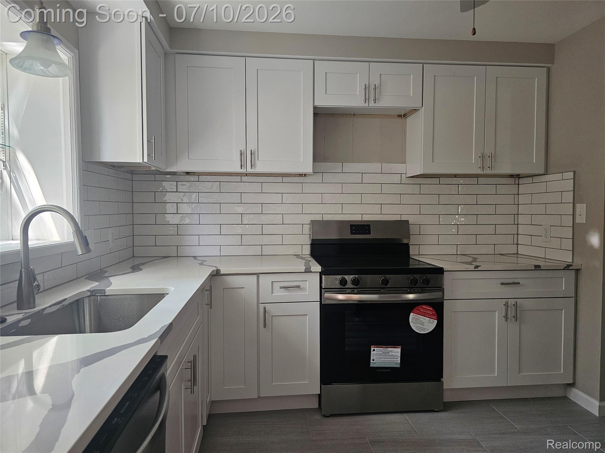 23091 SUSSEX Street