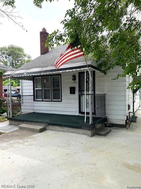 Tiny photo for 7761 Artesian Street, Detroit City, MI 48228 (MLS # 20261079842)