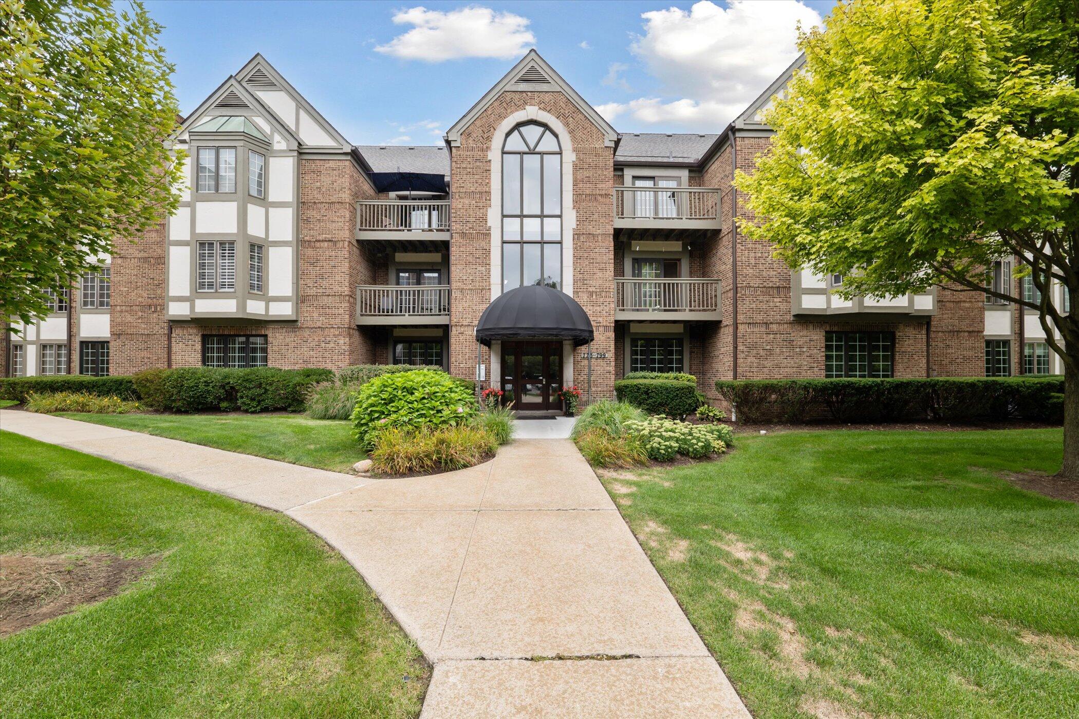 797 Deer Court