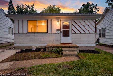 Photo of 7236 Meadow Avenue, Warren City, MI 48091 (MLS # 20261078837)