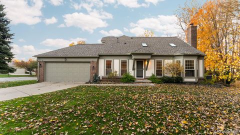 41784 WHITE TAIL Lane Canton Charter Township MI 48188