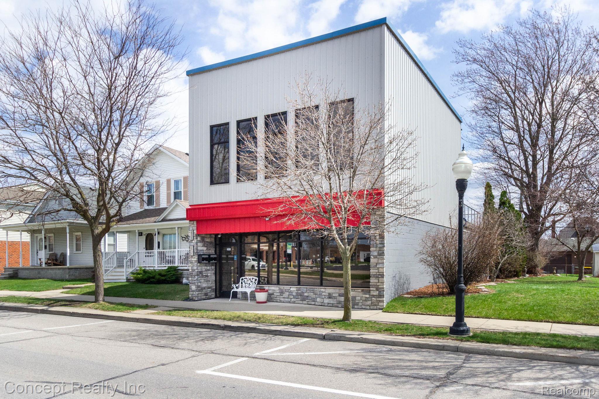 2935 W Jefferson Avenue