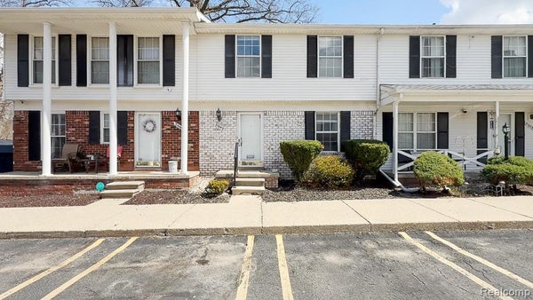 21642 HIDDEN RIVERS DR S, SOUTHFIELD, MI 48075 - Image bdb0cfbec0f957ba97c0a7116fff481e/1012653659