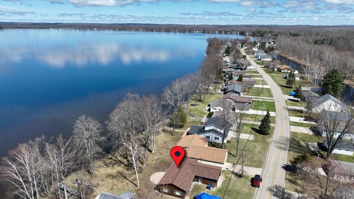 2077 Long Point Drive