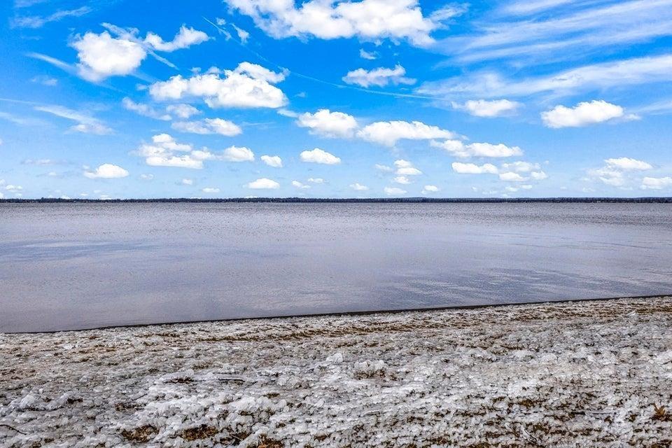 2077 Long Point Drive