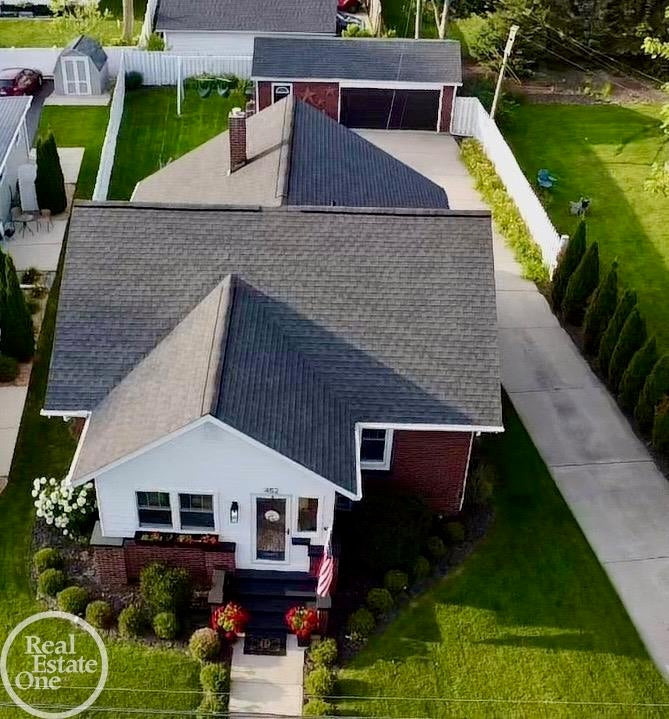 452 Maple Street