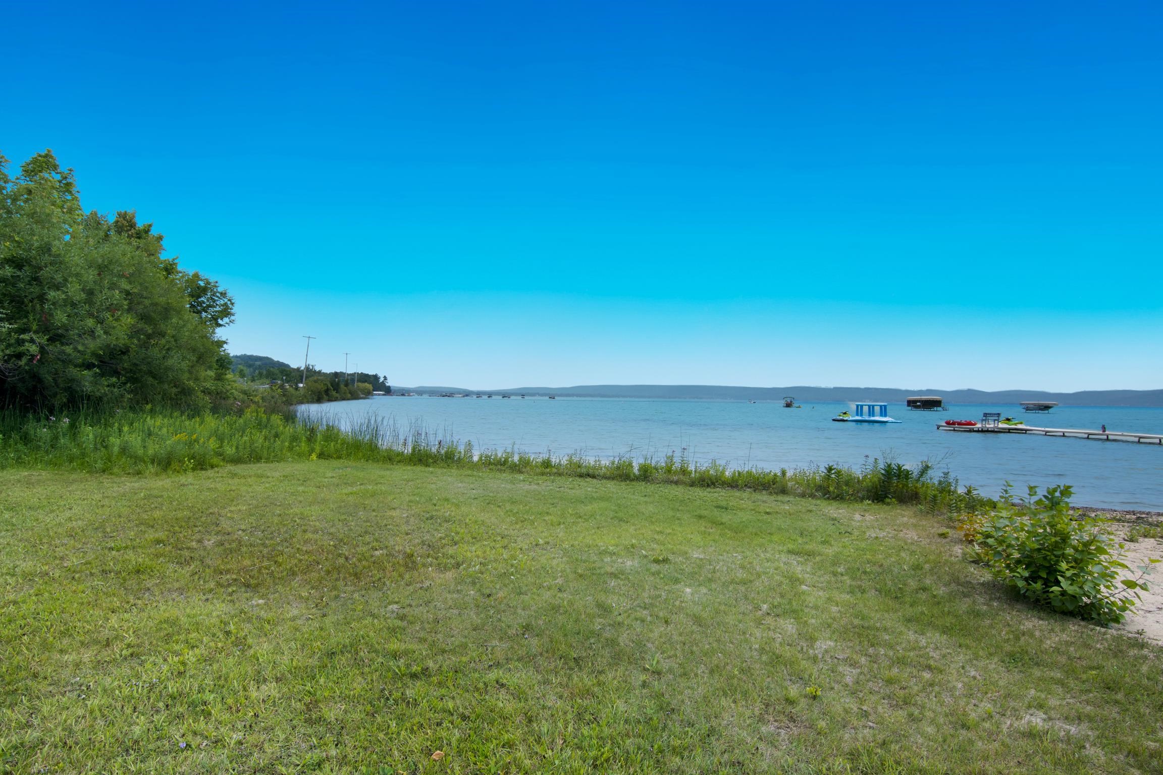 8489 S Glen Lake Road