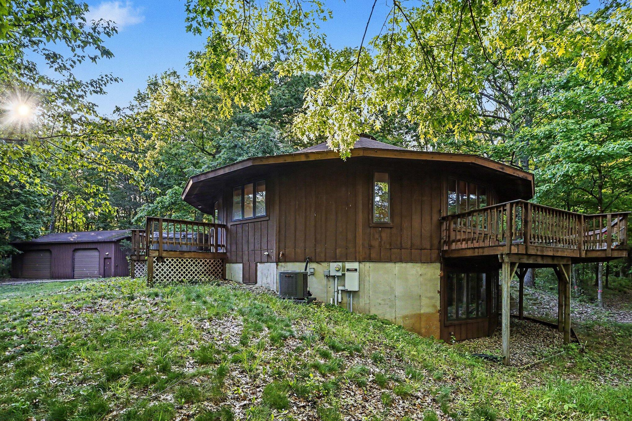 7306 N 37th Street