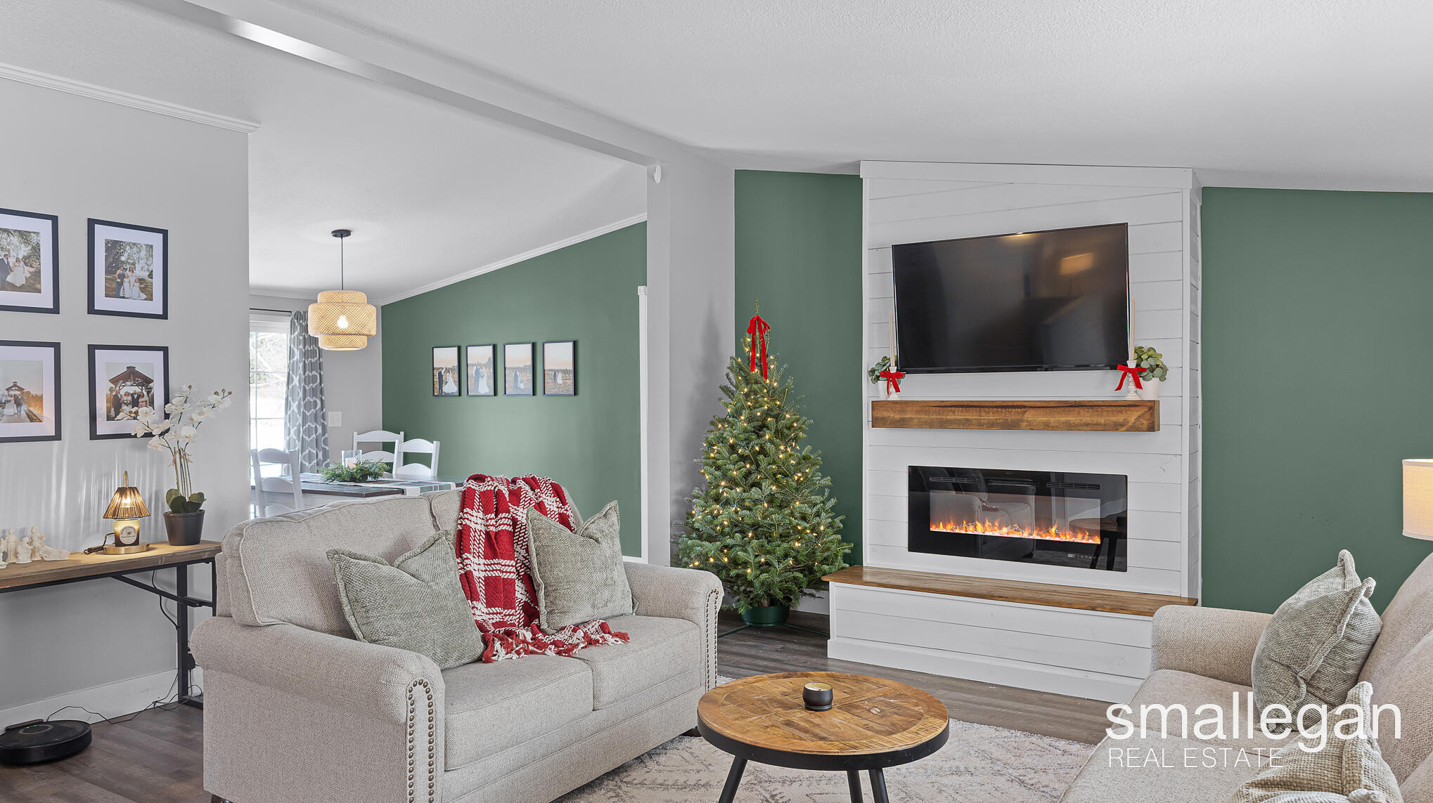 5393 15 Mile Road NE