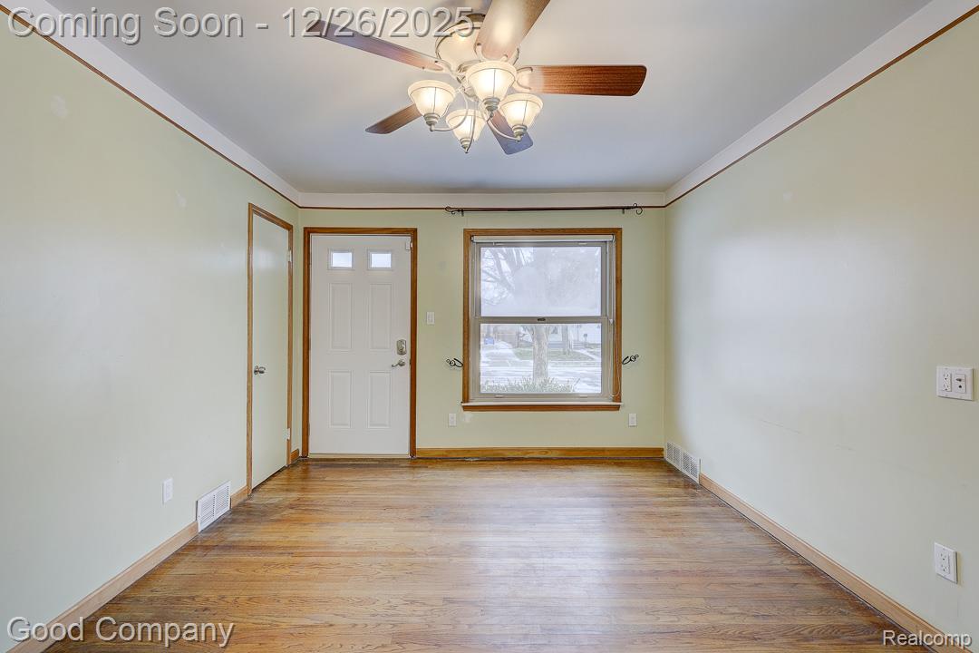 1213 E Rowland Avenue