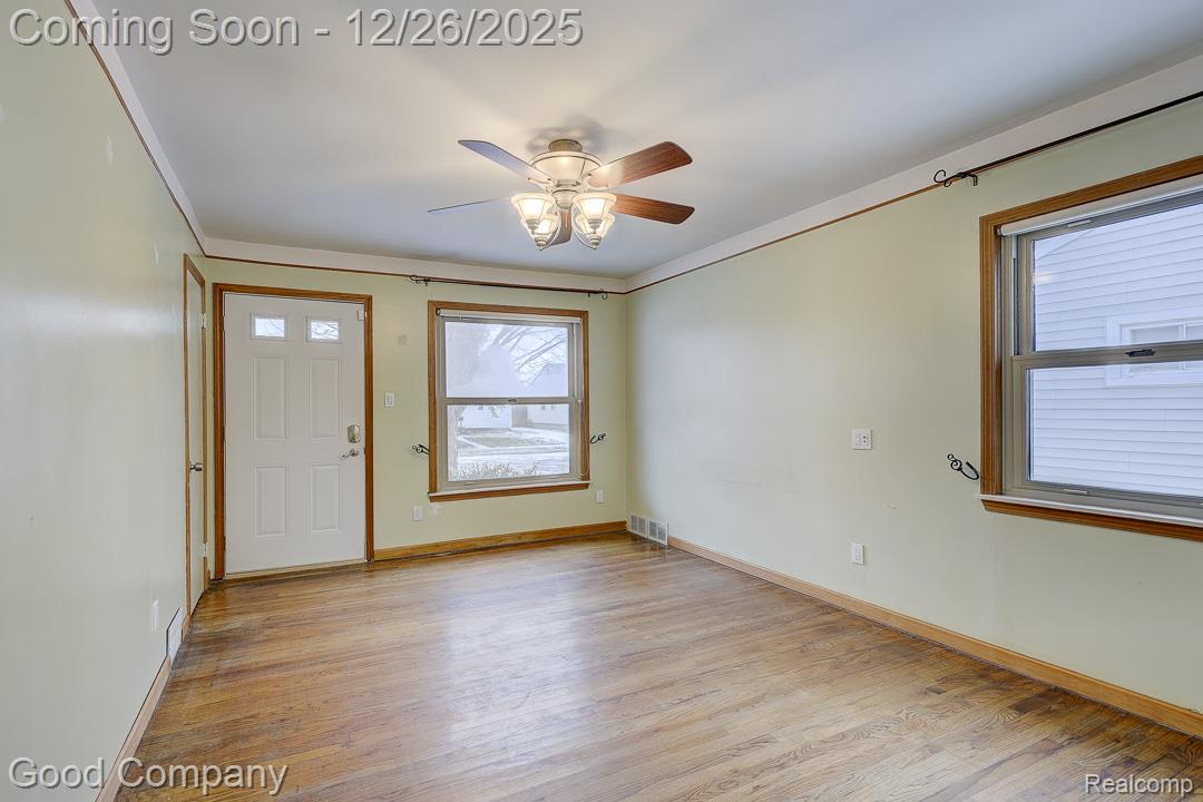 1213 E Rowland Avenue