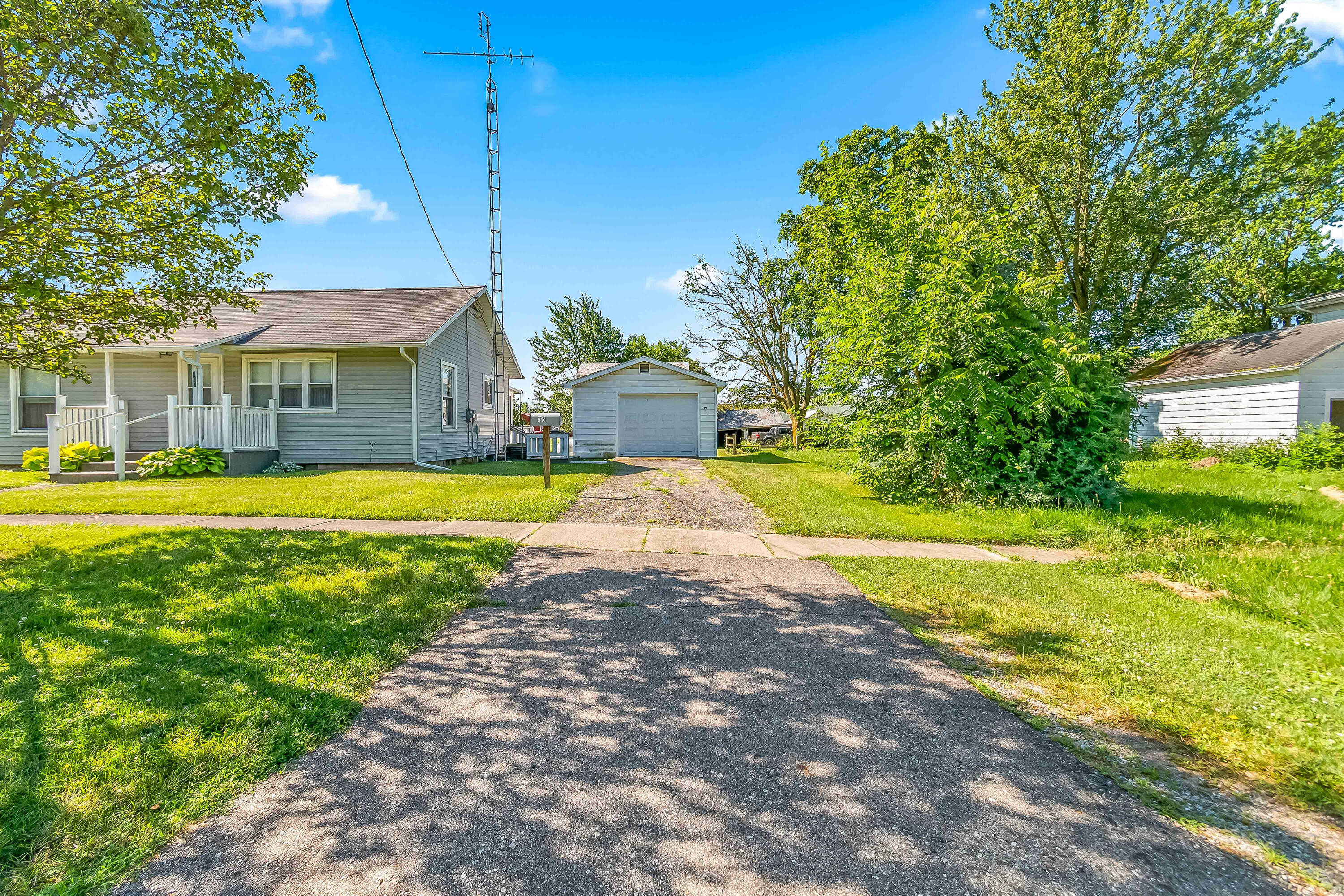 105 Hillsdale Street
