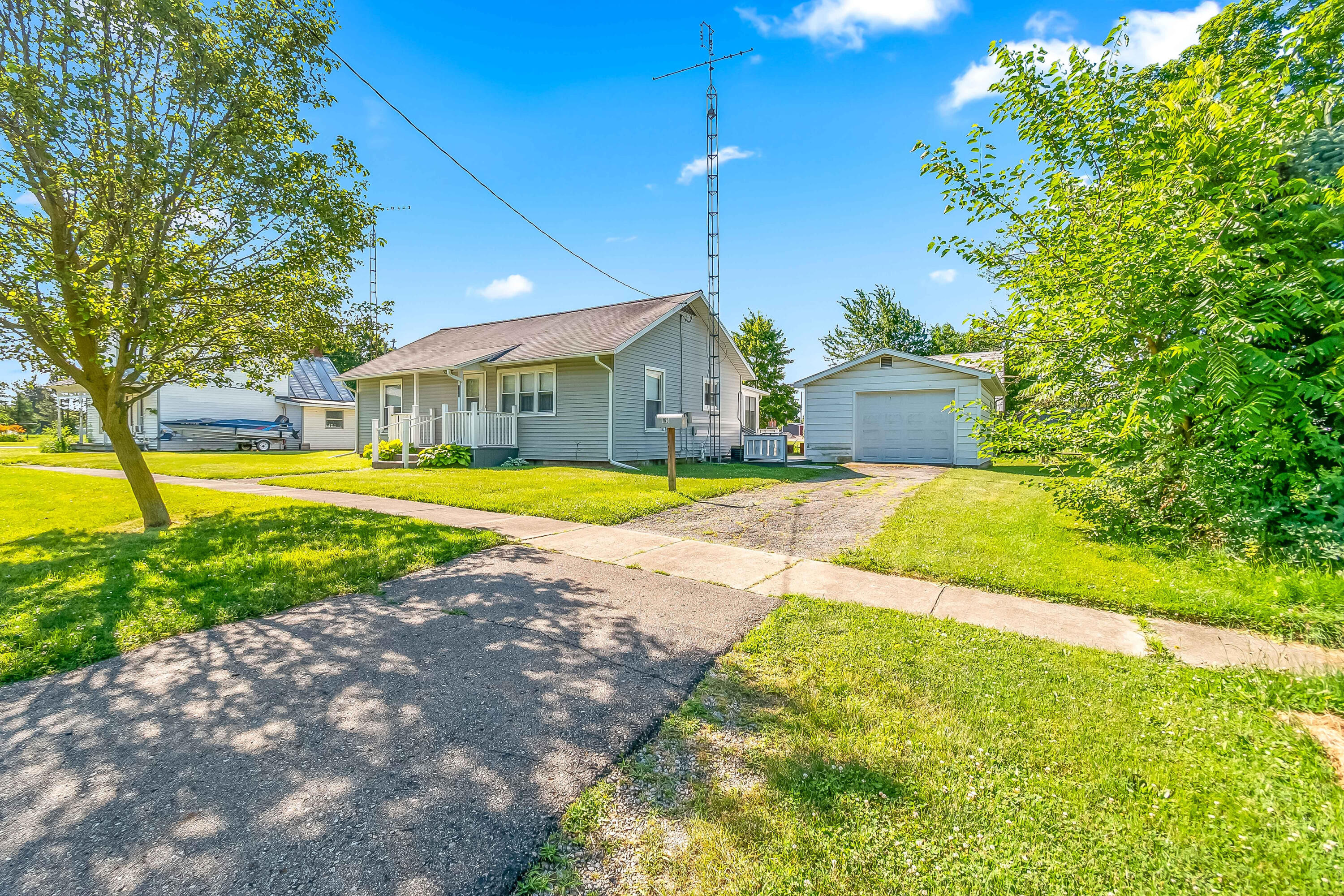 105 Hillsdale Street