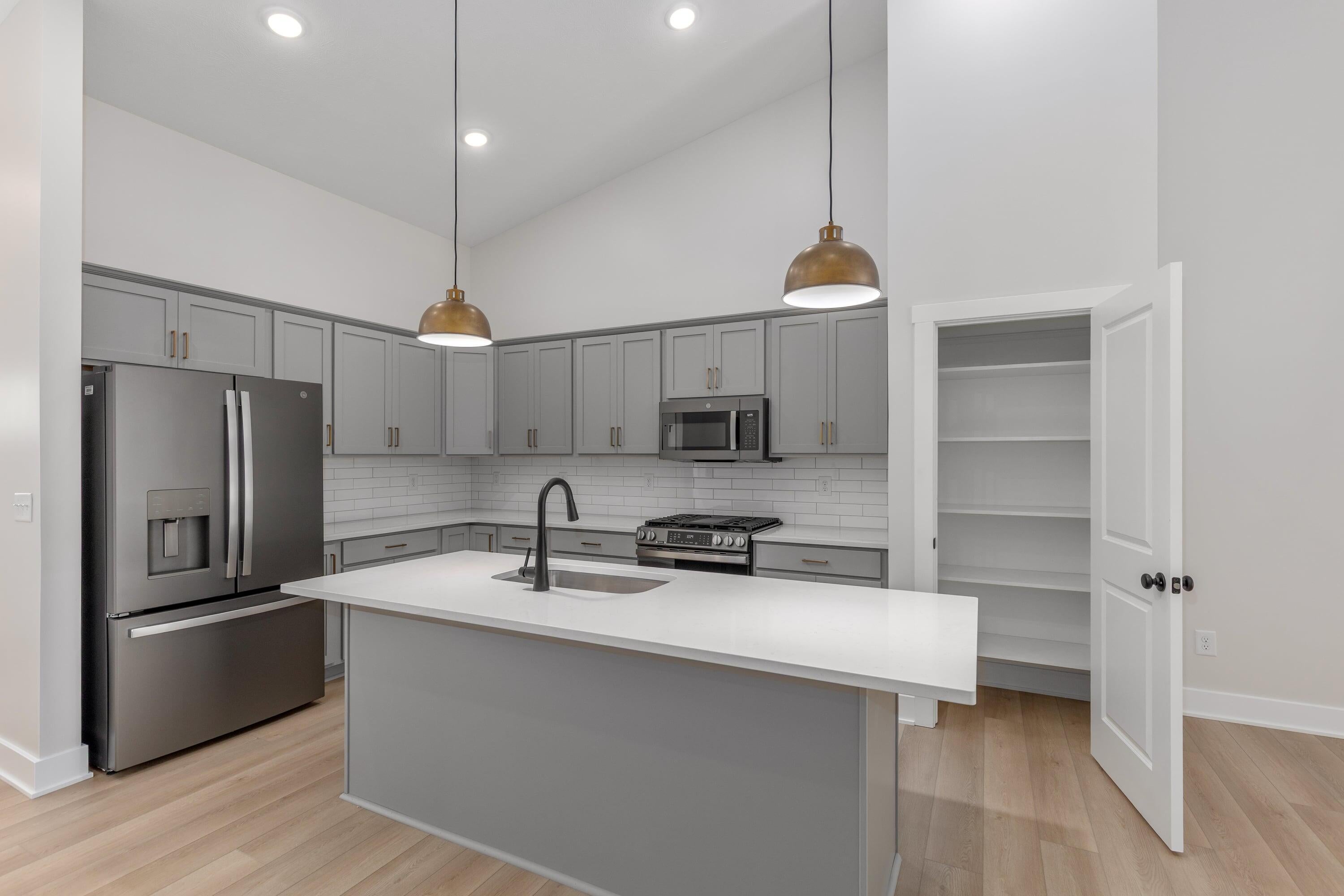 2843 W Cobblestone Court SE 18