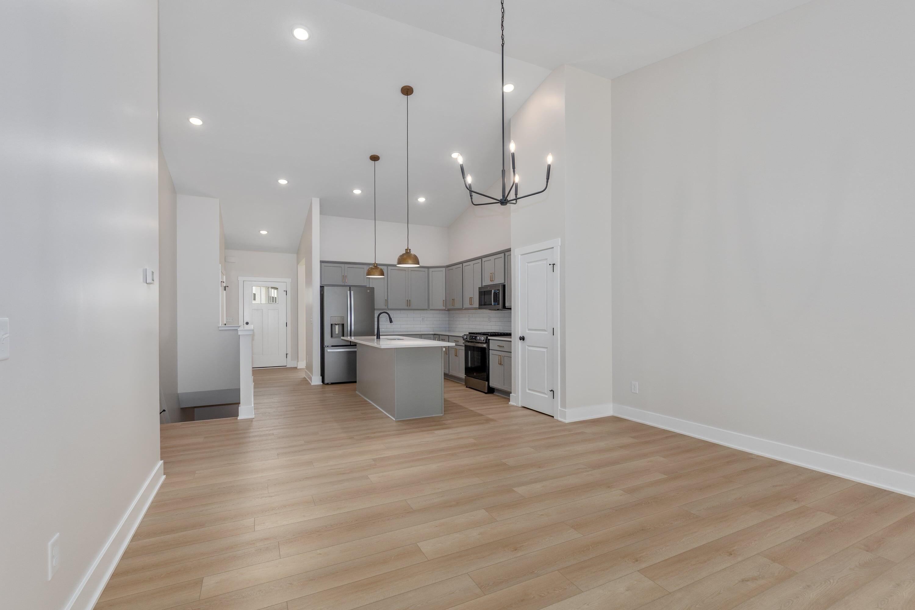 2843 W Cobblestone Court SE 18
