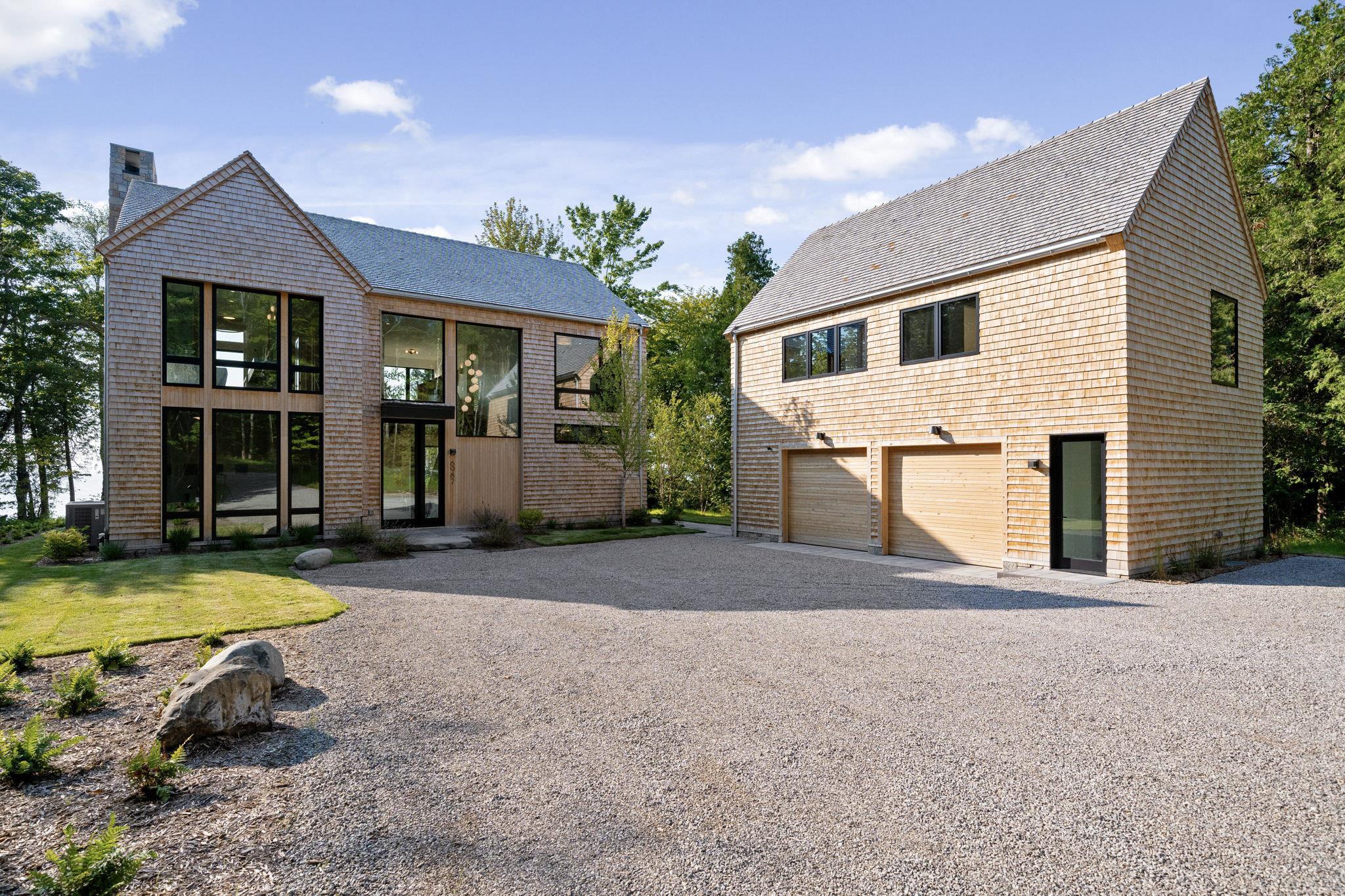 6987 N Manitou Trail