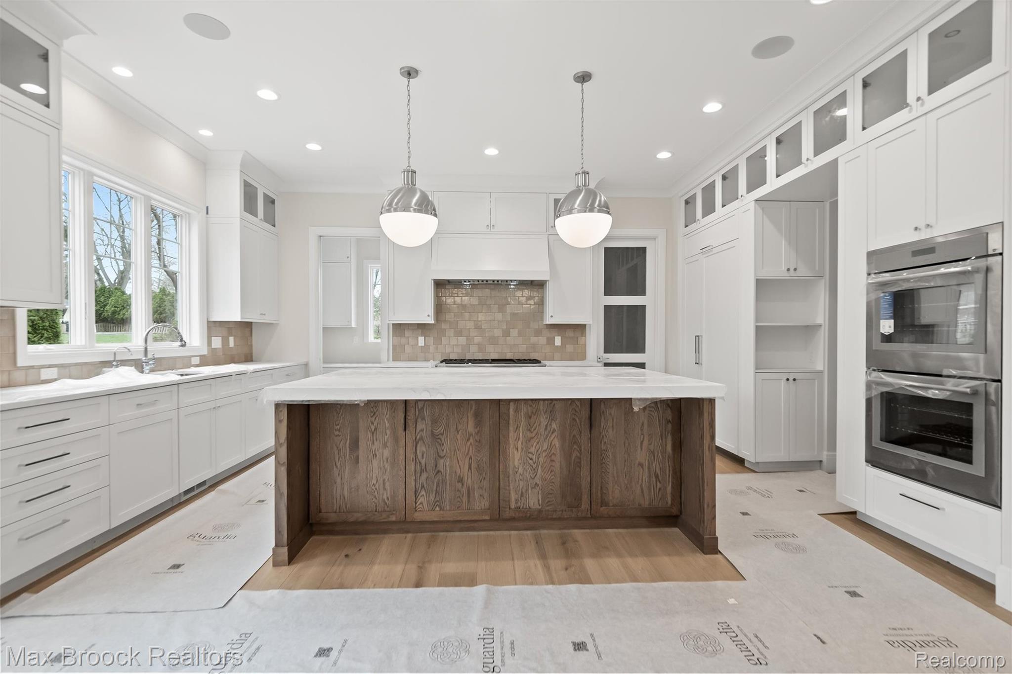 3627 Middlebury Lane