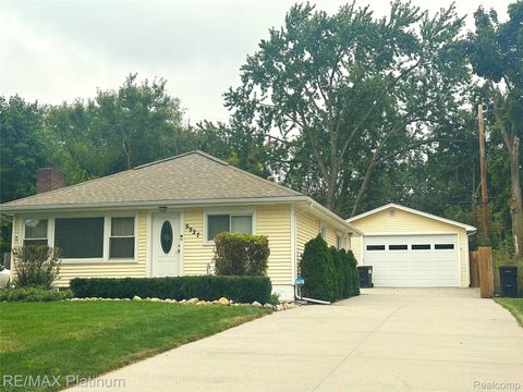 9927 GLASGOW Drive Brighton Township MI 48114