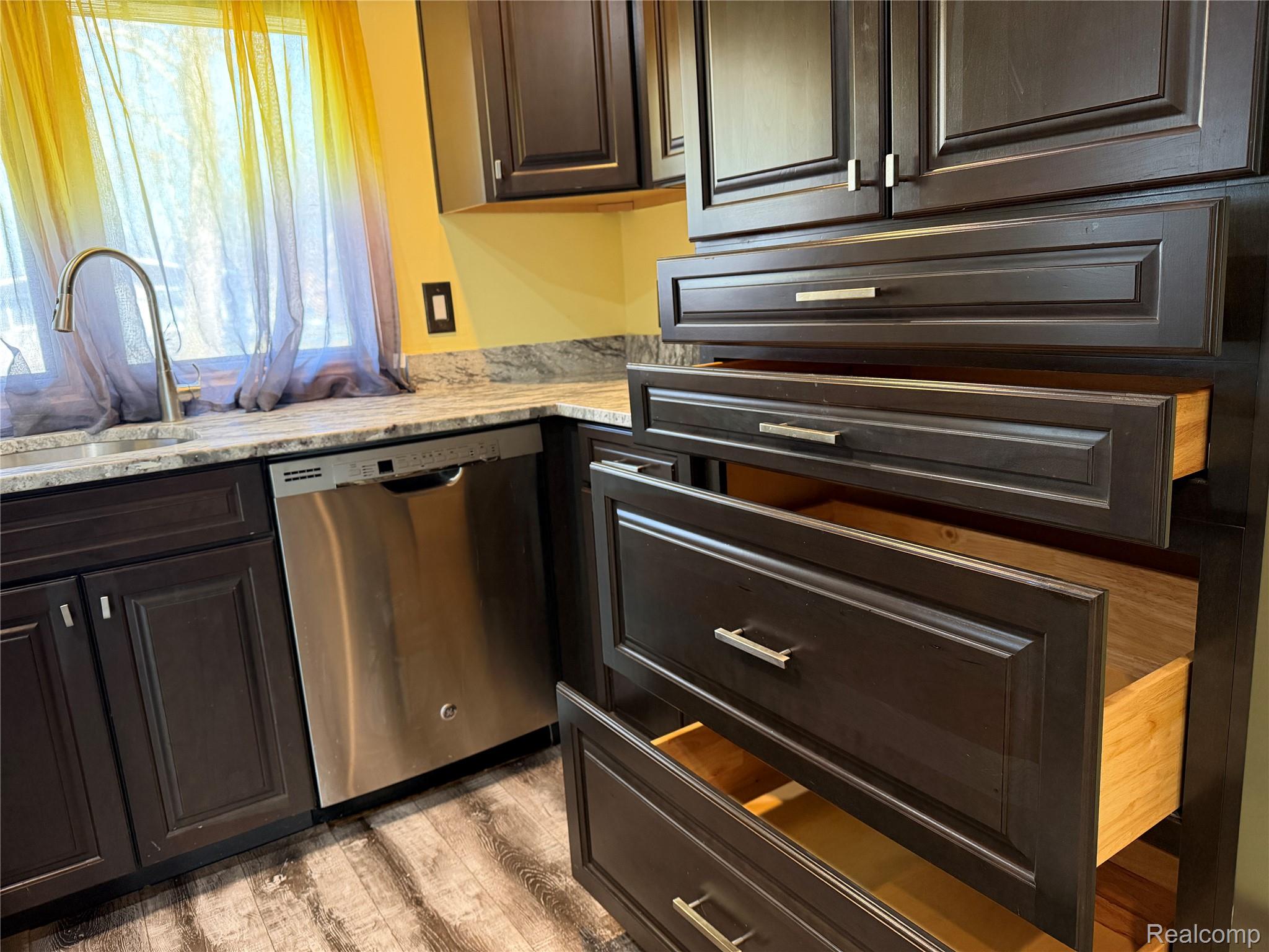 33823 Hiveley Street