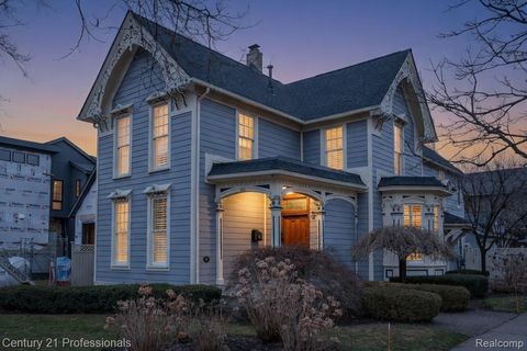 302 W 3rd Street Rochester City MI 48307