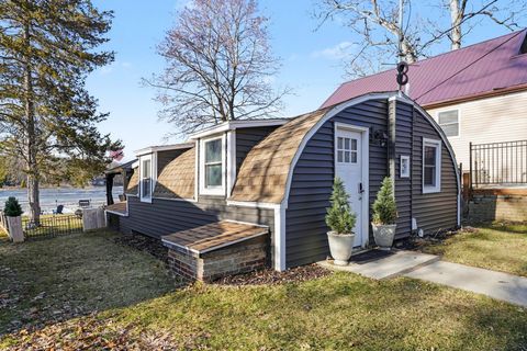 642 Swains Lake Drive Pulaski Township MI 49237